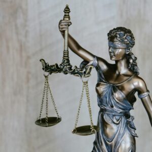 Základy práva a právního myšlení pro neprávníky v obcích
